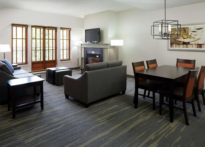 Homewood Suites By Hilton Mont-Tremblant Resort